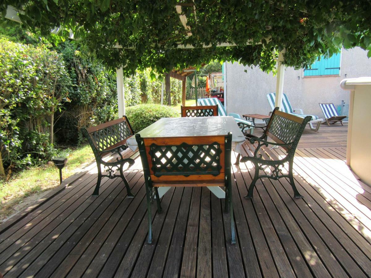 Appartement les Sences à Bédarrides Extérieur photo